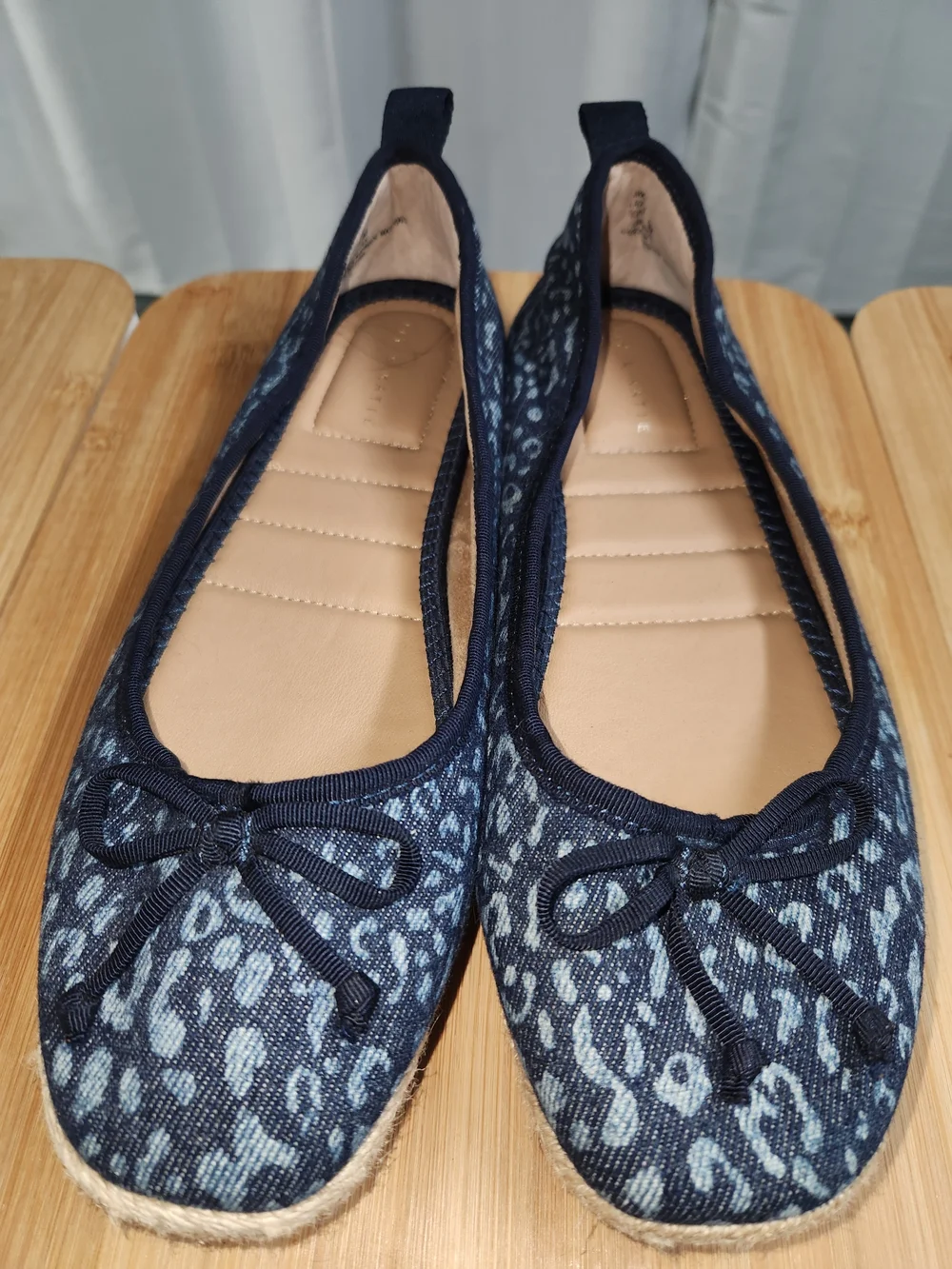 Kelly & Katie Navy and Light Blue Patterned Espadrille Flats - Size 9